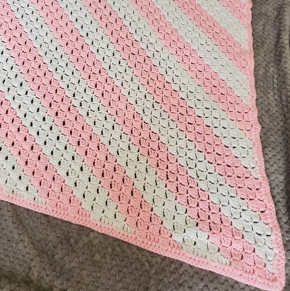 Handcrafted Crochet Baby Afghan - Picture 4 of 13